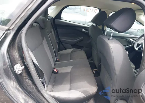 2014 Ford Focus Se z USA, uszkodzony, nr VIN 1FADP3F28EL448392